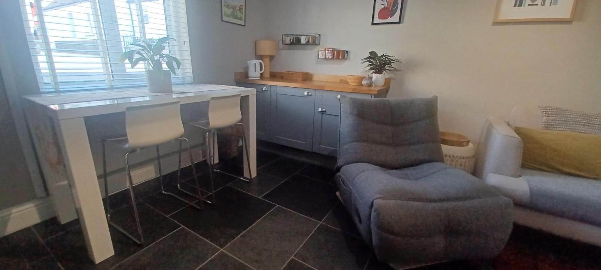 5 Main Street Hotel Llangwm  Екстериор снимка